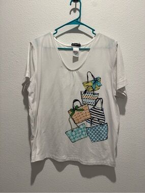 Vintage Y2K Victoria Jones ‘Bon Worth’ tshirt size MP